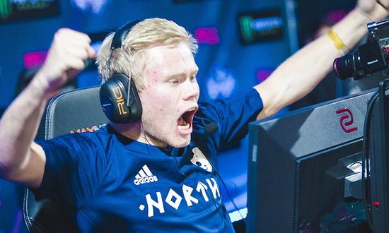 高天亮携手LPL先锋赛抽签揭晓赛事新格局